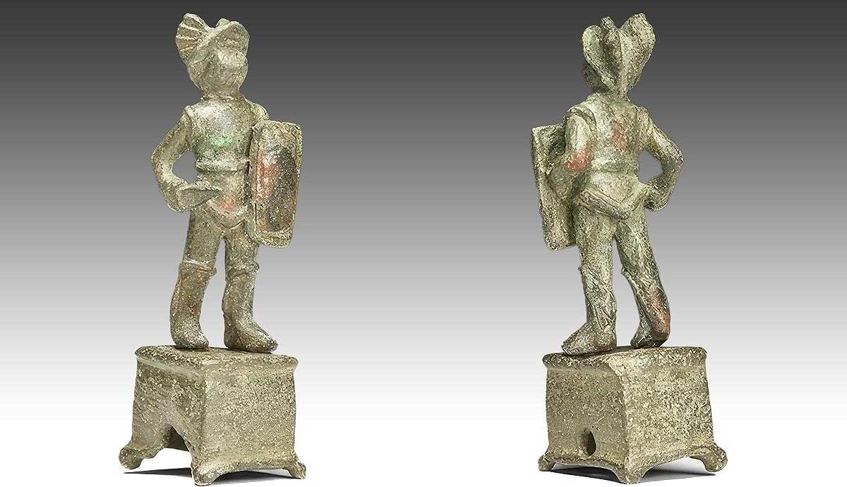 bronze figure samnite gladiator