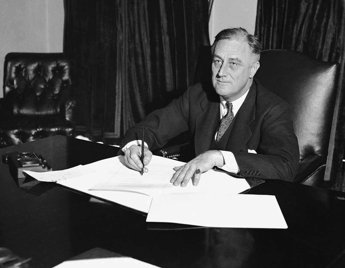 franklin roosevelt signing volstead act repeal 1933