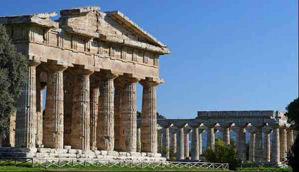 greek temple paestum where ancient greece