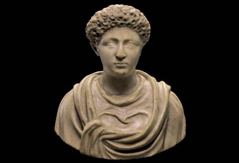 A marble head of a Flavian woman (sitting on 17th/18th century shoulders), late 1st century. Note the typical Flavian female hairstyle. Estimated auction price: 10,000 - 15,000 GBP, sold for 21 250 GBP, via Sothebys.