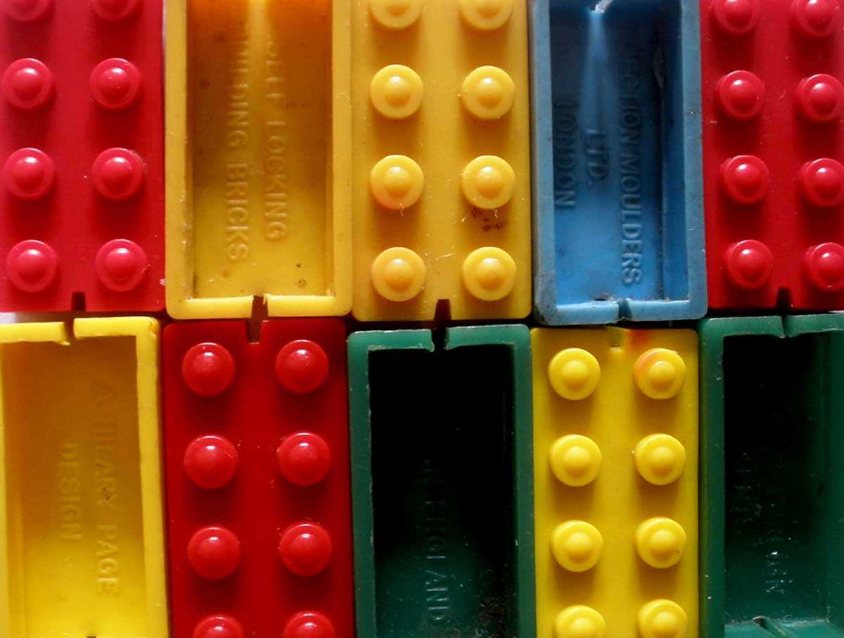 lego history kiddicraft bricks