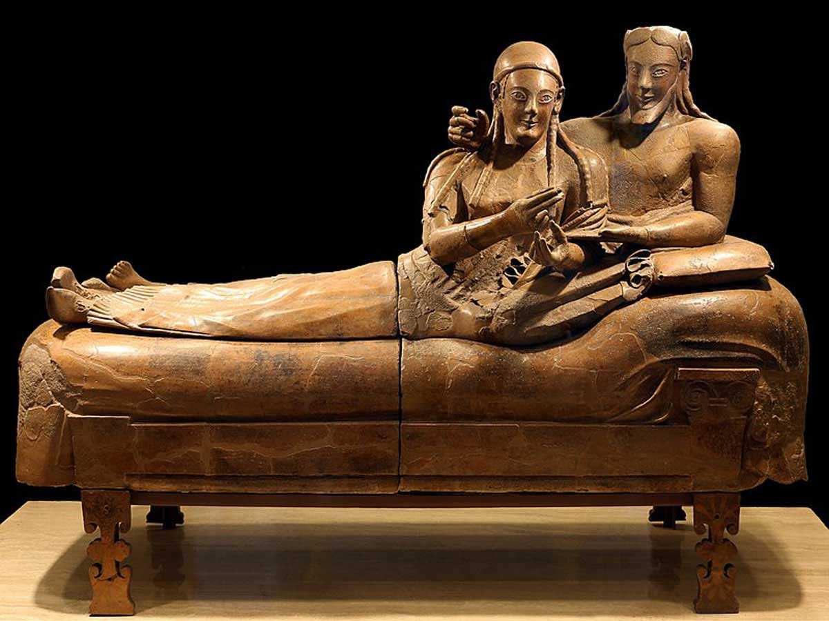 sarcophagus spouses villa giulia rome etruscans