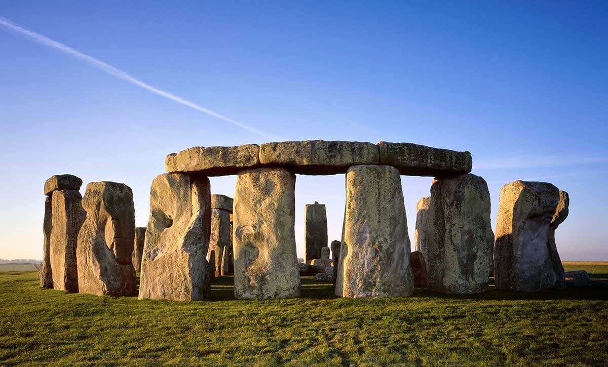 stonehenge circles
