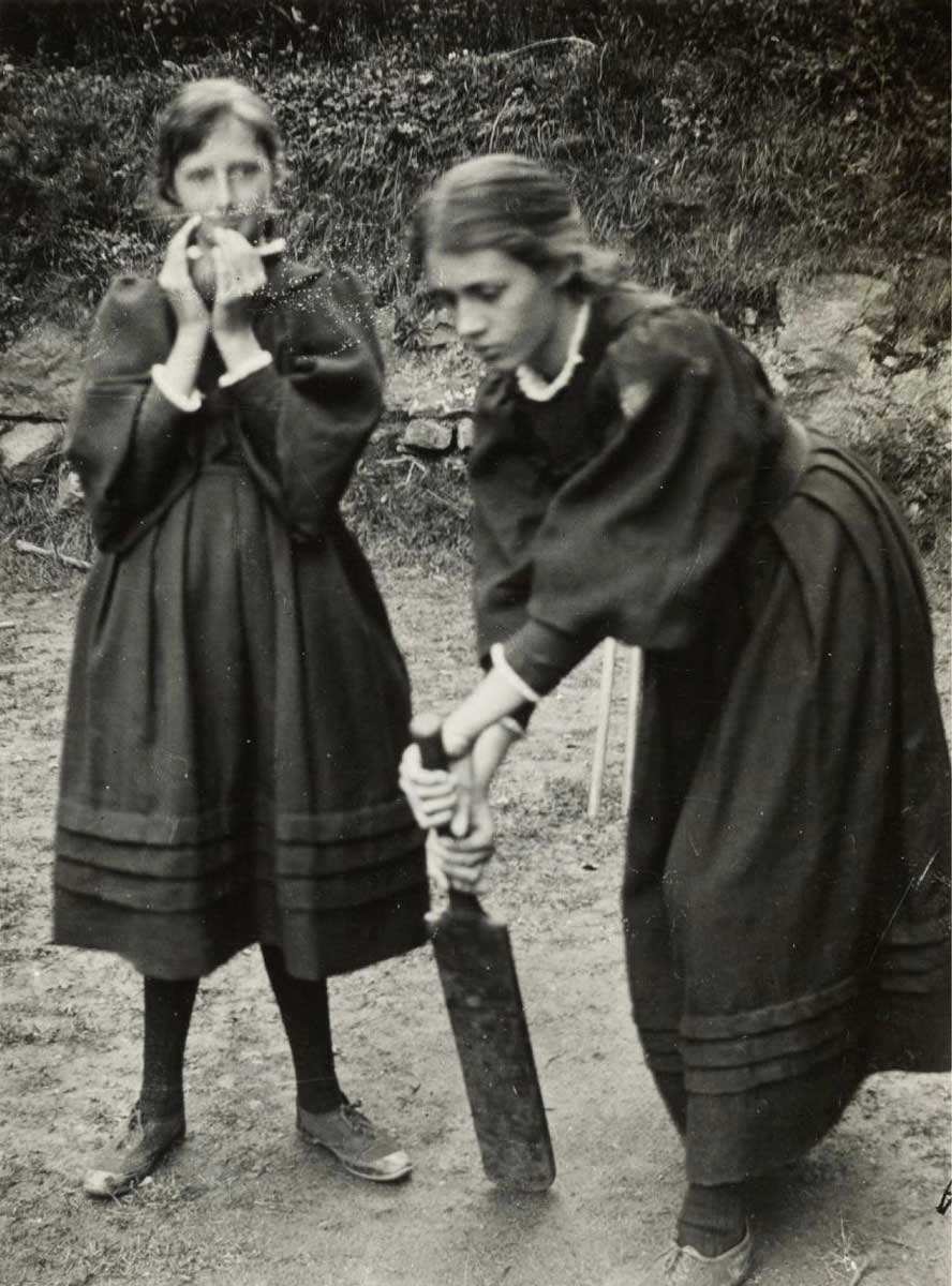 virginia woolf vanessa bell childhood photograph