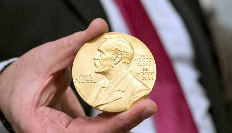 what is the nobel prize coin award