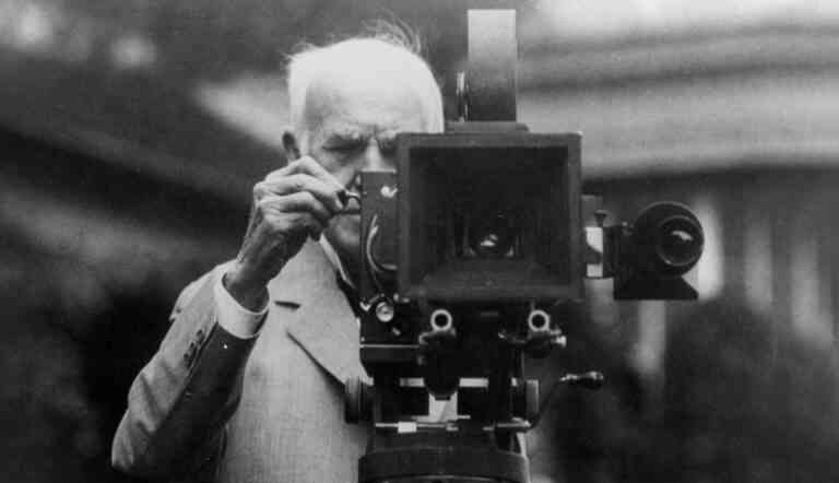 who invented the first motion picture camera muybridge marey edison lumiere